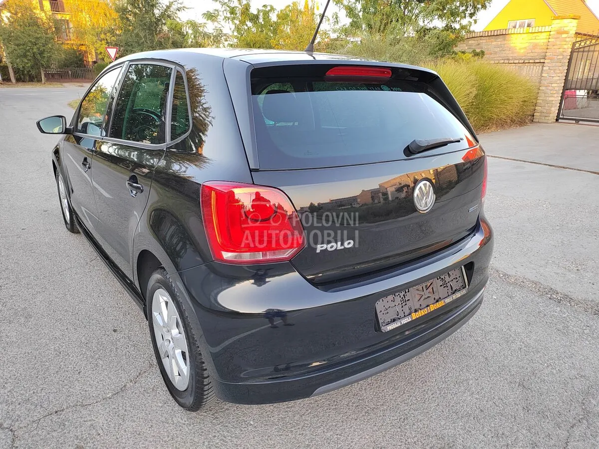 Volkswagen Polo 2010 photo 4