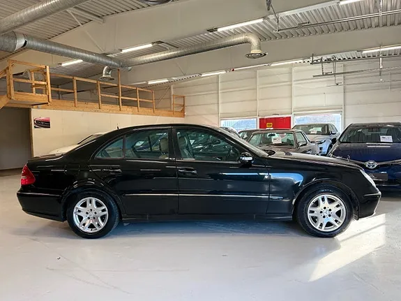 Mercedes-Benz E200 2006 photo 2