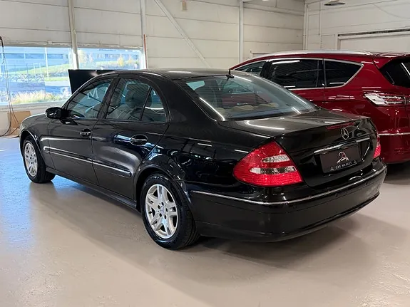 Mercedes-Benz E200 2006 photo 5