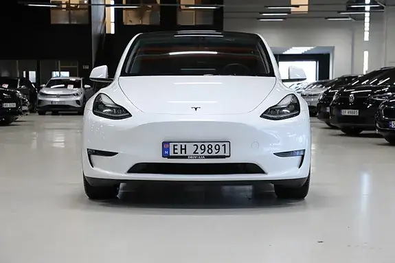 Tesla Model Y 2023 photo 3