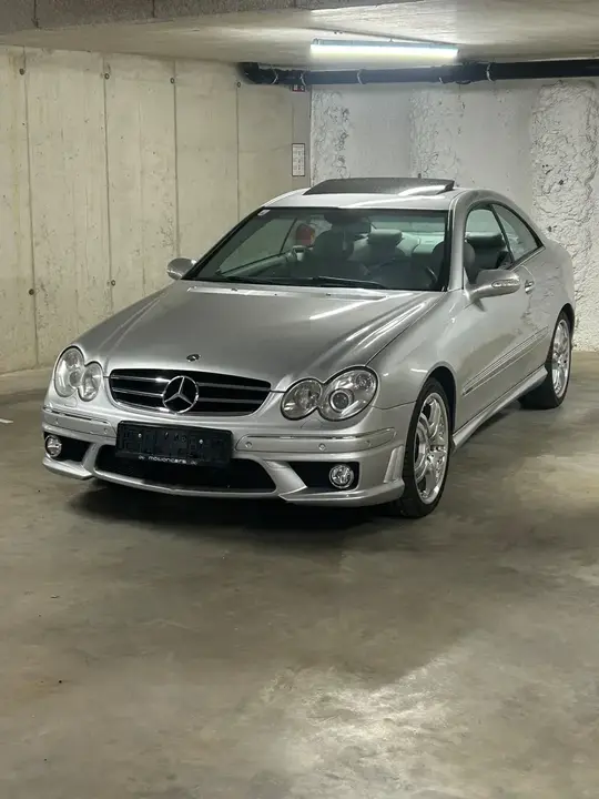 Mercedes-Benz Clk-Class 2003 photo 2