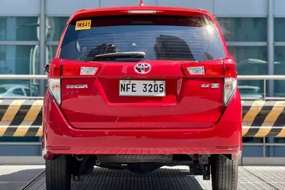 Toyota Innova 2022 photo 3