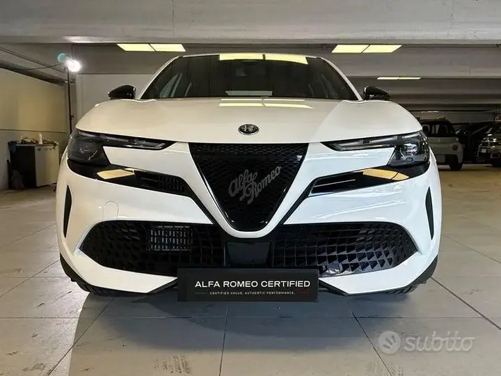 Alfa Romeo Junior 2026 photo 2