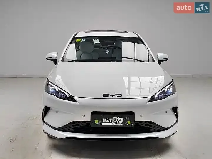 BYD Seal 05 2025 photo 2