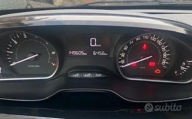 Peugeot 208 2016 photo 2