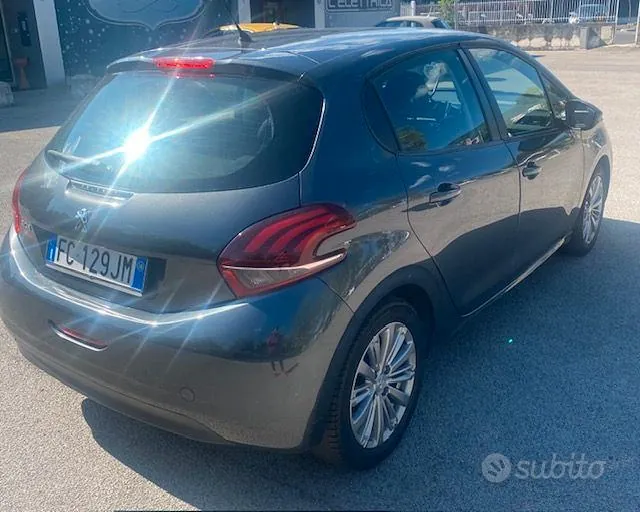 Peugeot 208 2016 photo 4