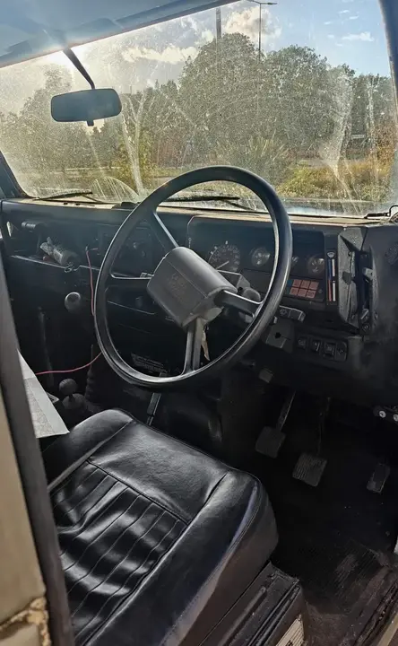 Land Rover Defender 90 1990 photo 5