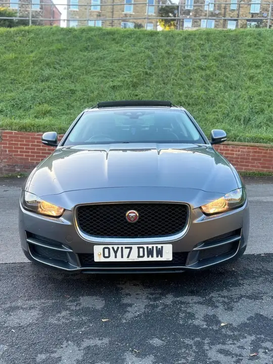 Jaguar Xe