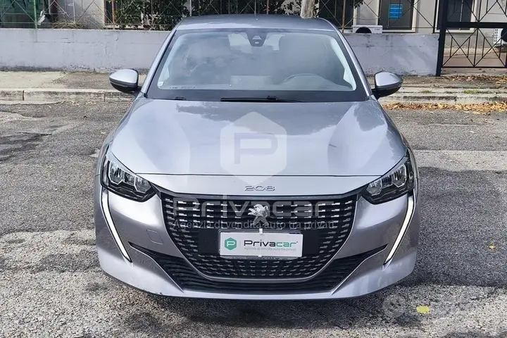 Peugeot 208 2021 photo 2