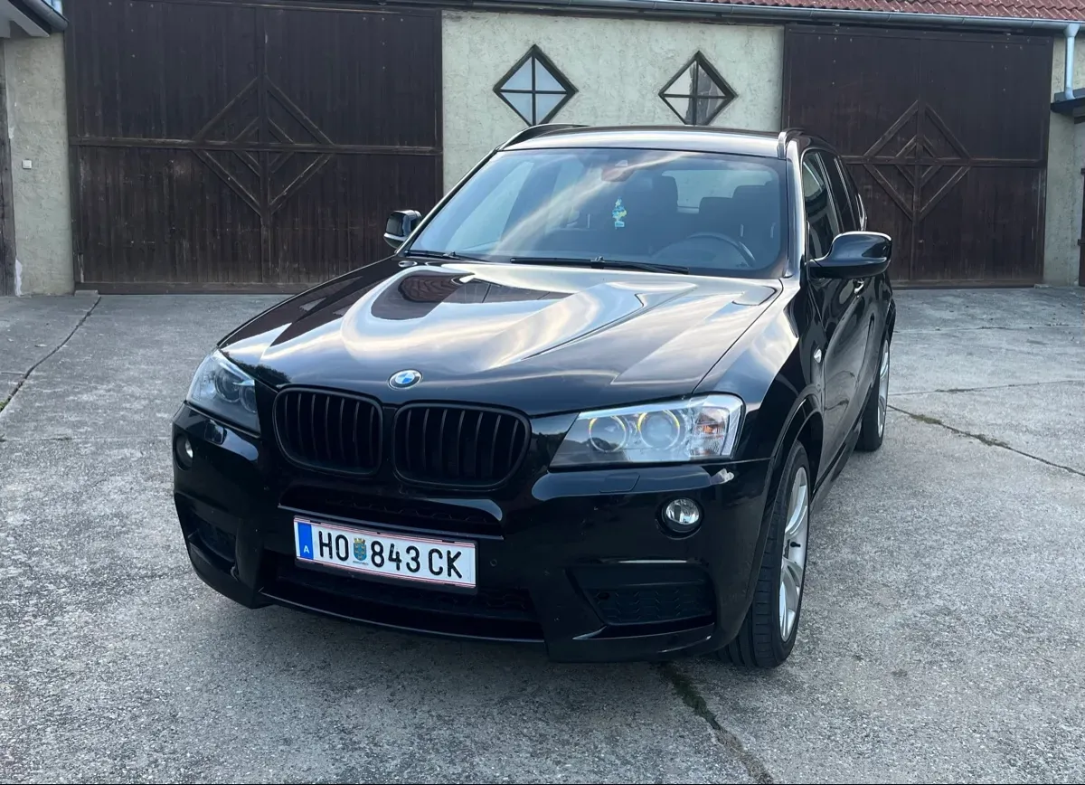 BMW X3 2013 photo 2