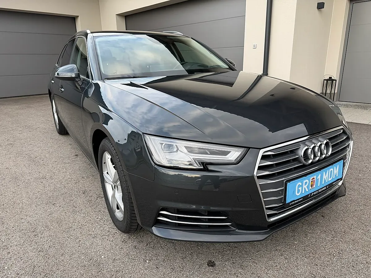 Audi A4 2017 photo 2