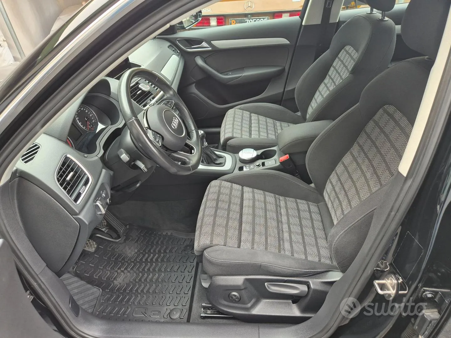Audi Q3 2015 photo 5