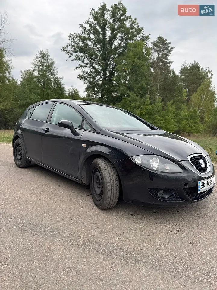 Seat Leon 2008 photo 2