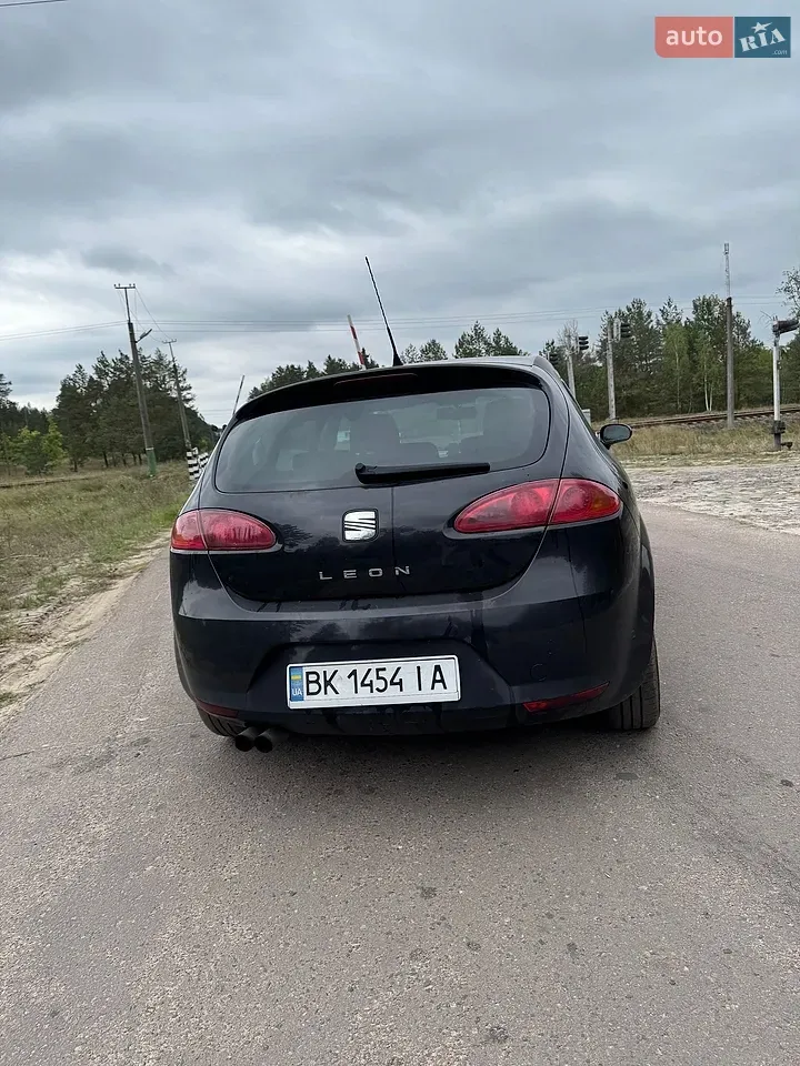 Seat Leon 2008 photo 5