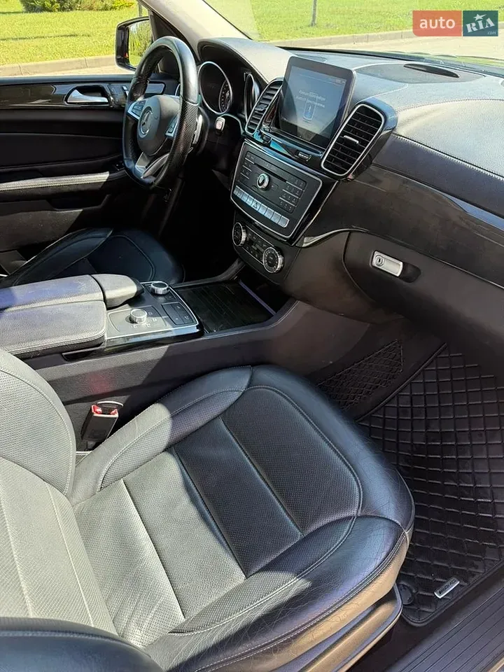 Mercedes-Benz Gls-Class 2016 photo 5