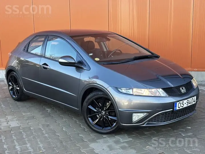 Honda Civic 2011 photo 2