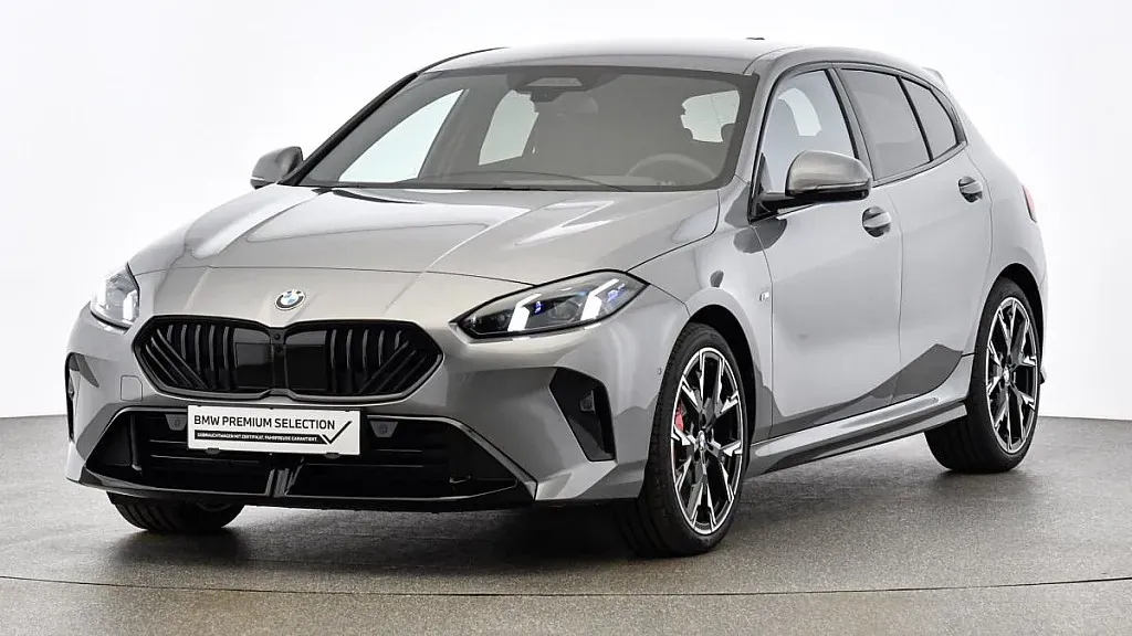 BMW 1 Series 2024 photo 2