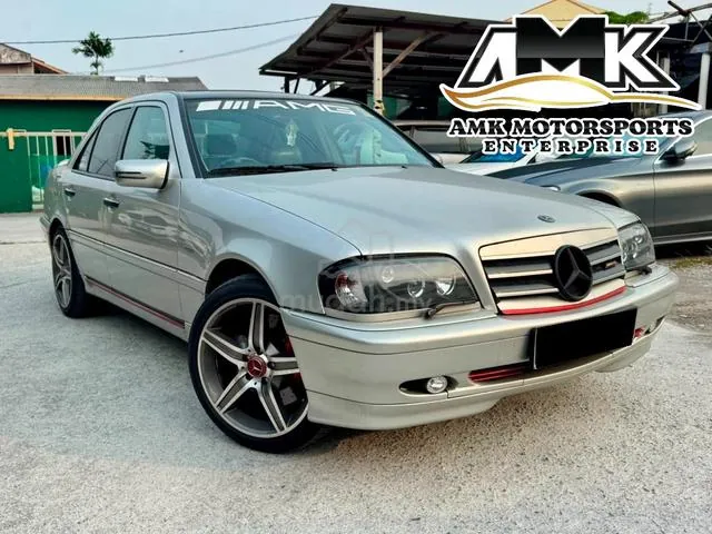 Mercedes-Benz C220