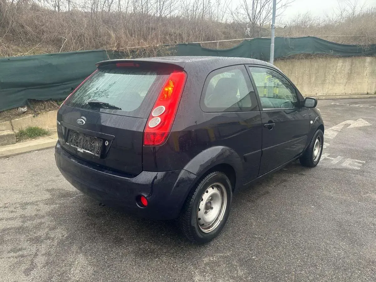 Ford Fiesta 2008 photo 2
