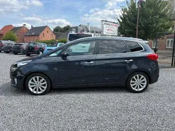 Kia Carens 2016 photo 2