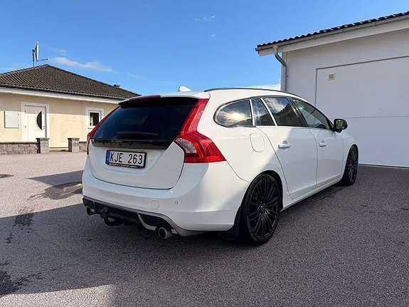 Volvo V60 2013 photo 3
