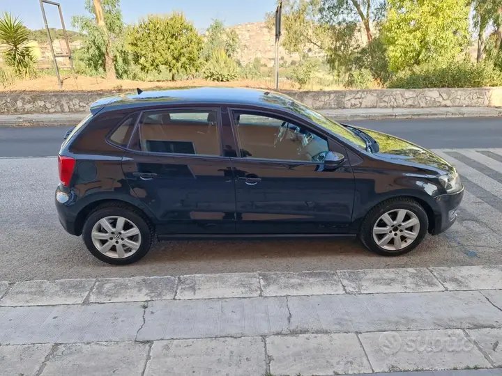 Volkswagen Polo 2010 photo 3