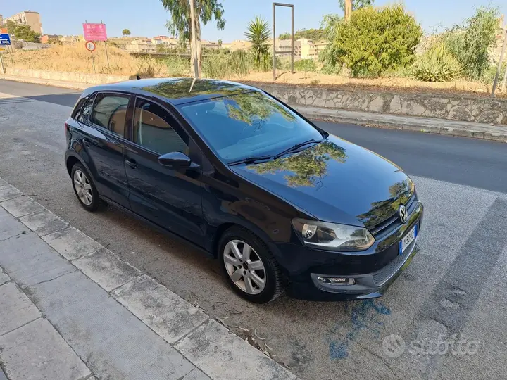 Volkswagen Polo 2010 photo 2