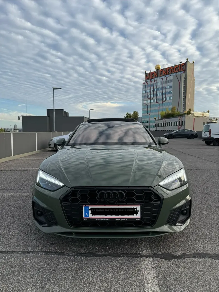 Audi A5 2023 photo 2