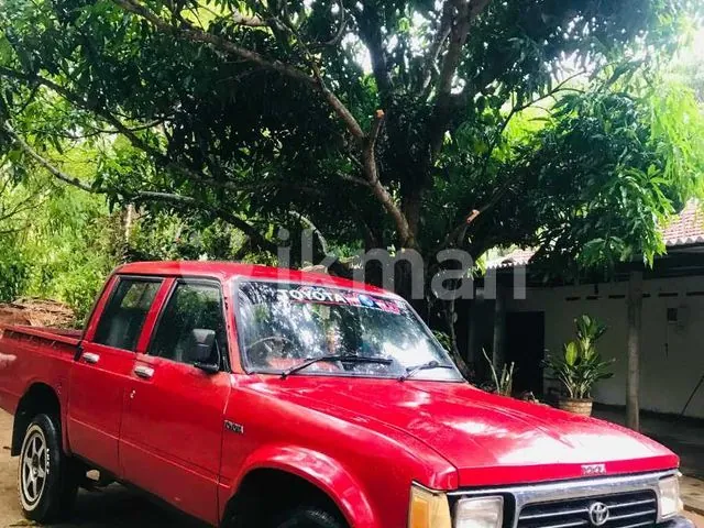 Toyota Hilux 1980 photo 4