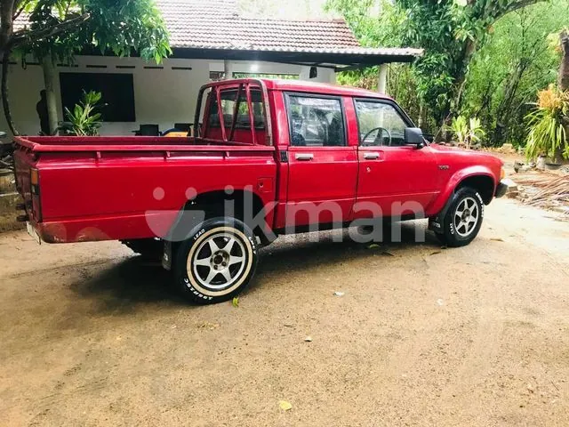 Toyota Hilux 1980 photo 3