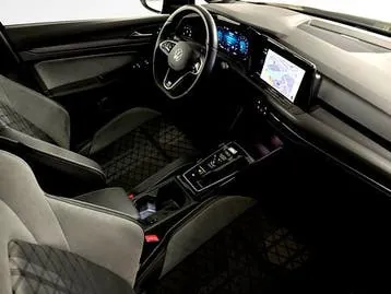 Volkswagen Golf Viii 2024 photo 3