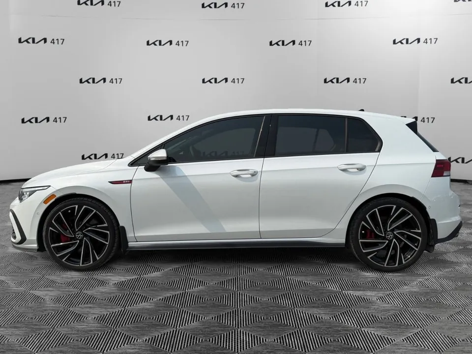 Volkswagen Golf 2022 photo 2