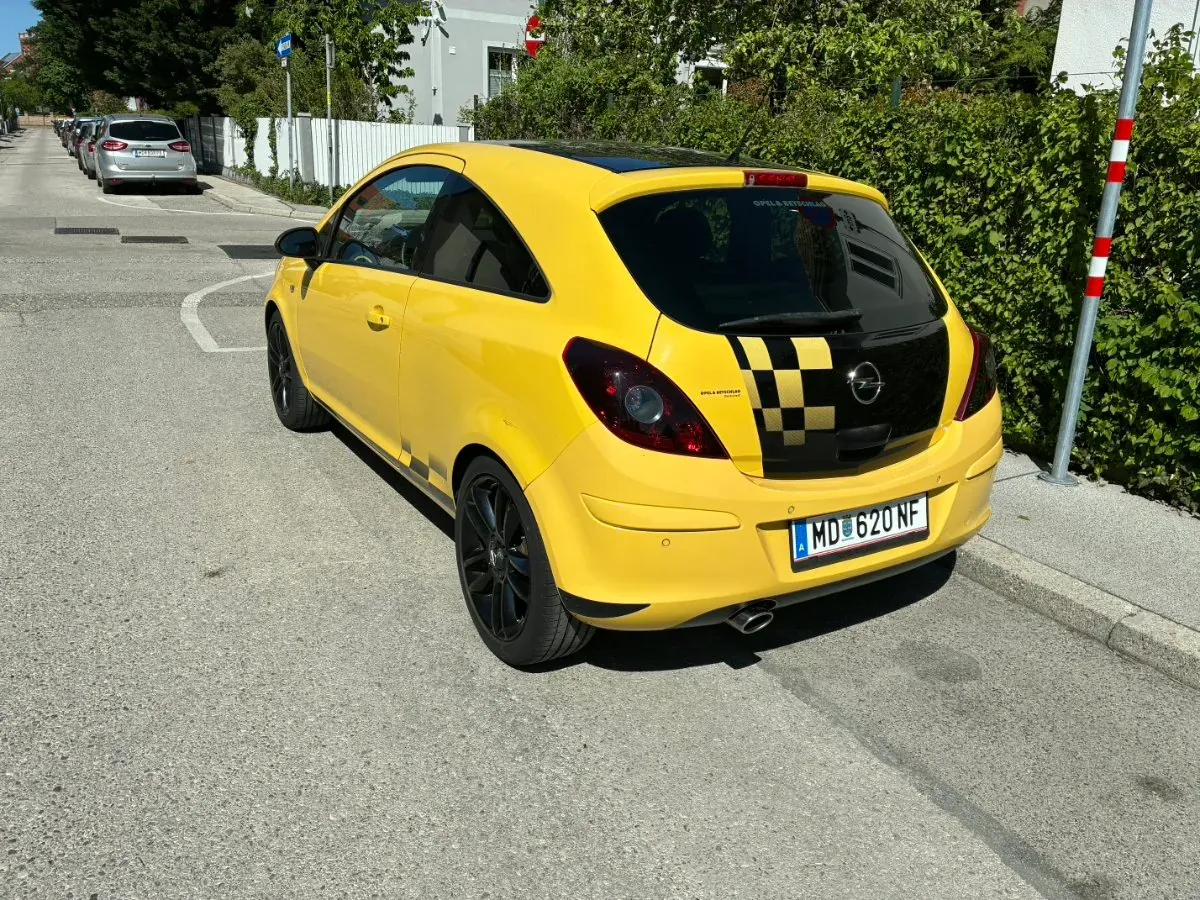 Opel Corsa 2010 photo 2