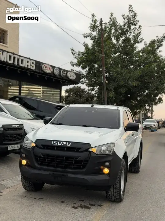 Isuzu D-Max 2022 photo 4