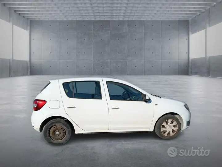 Dacia Sandero 2013 photo 4