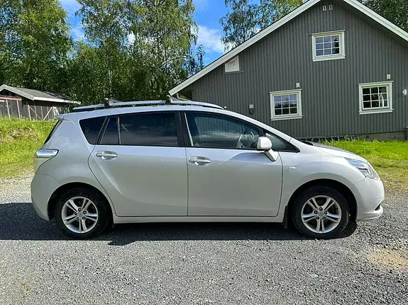 Toyota Verso 2009 photo 5
