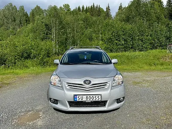 Toyota Verso 2009 photo 2