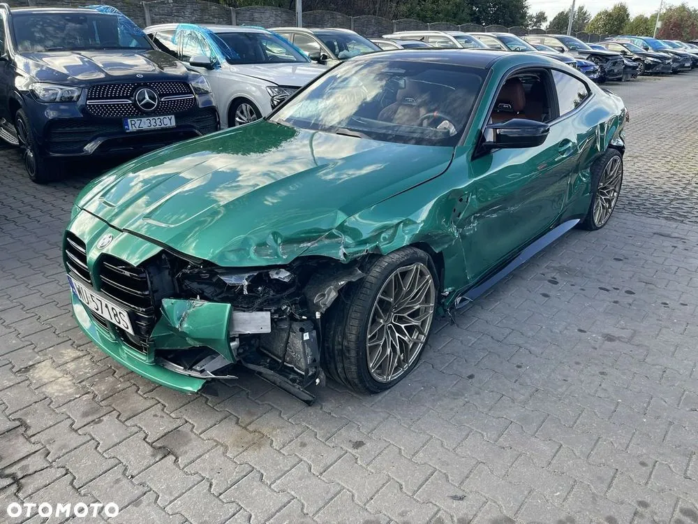 BMW M4 2024 photo 3
