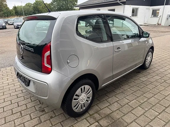 Volkswagen Up 2013 photo 5