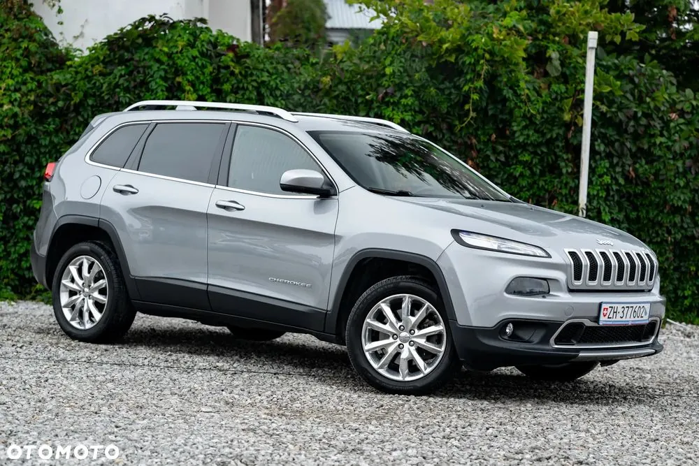 Jeep Cherokee 2016 photo 3