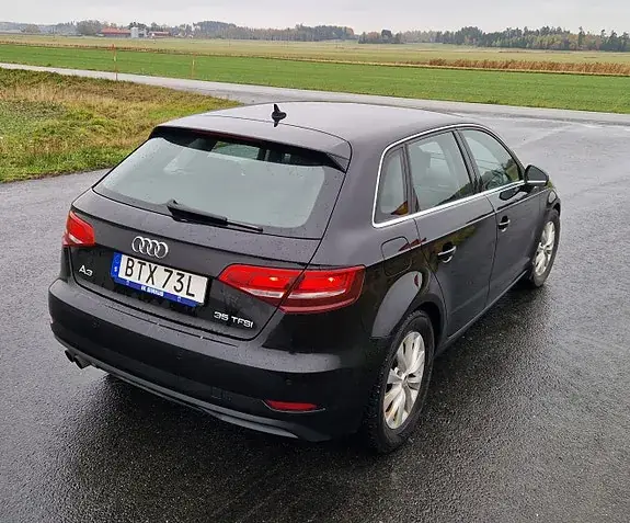 Audi A3 2019 photo 2