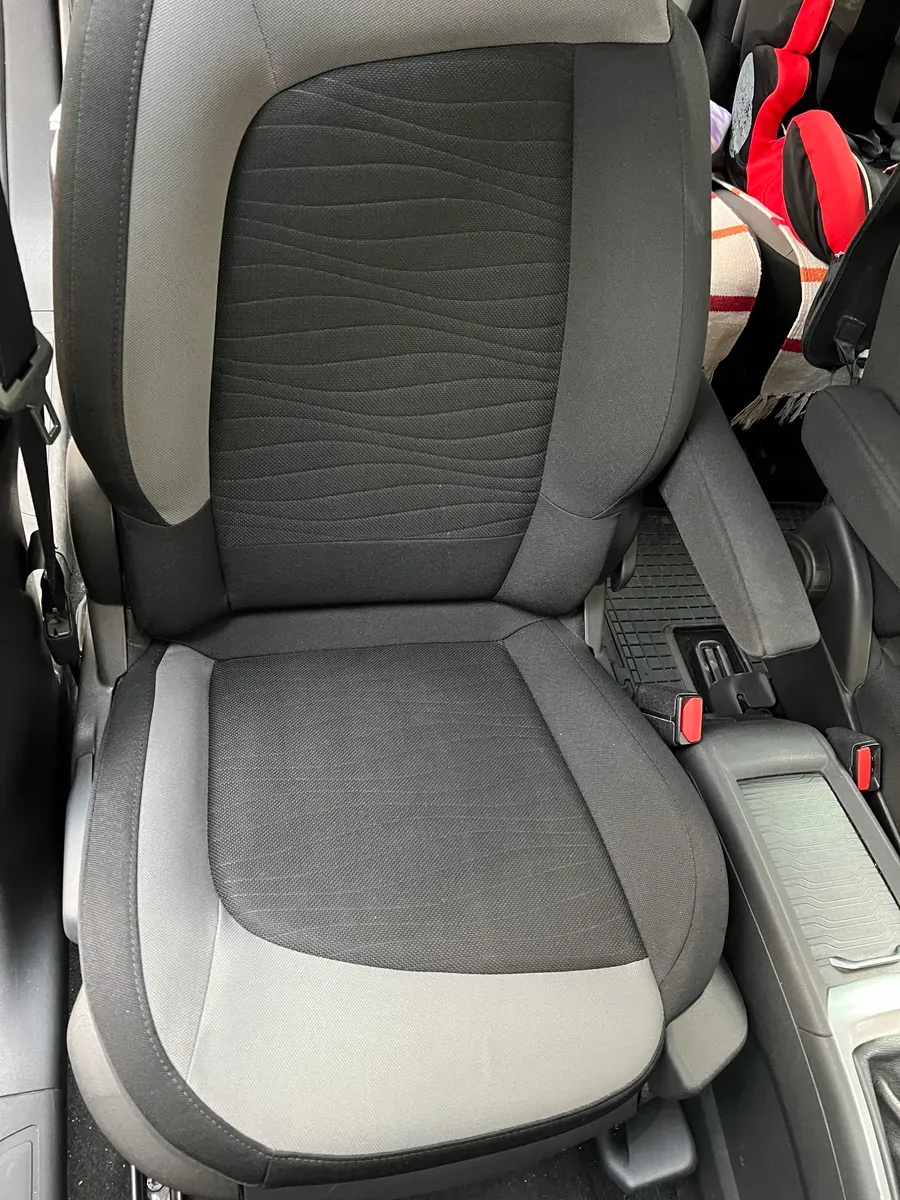 Citroen Grand C4 Picasso 2014 photo 3