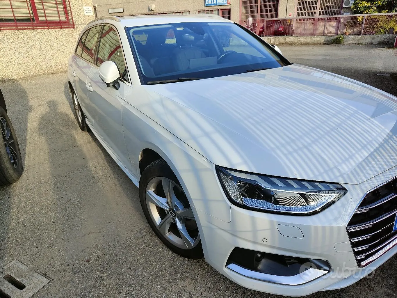 Audi A4 2020 photo 2