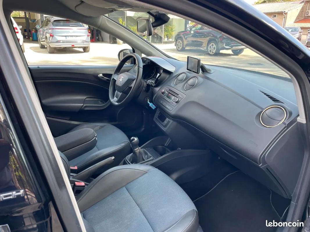 Seat Ibiza 2014 photo 4