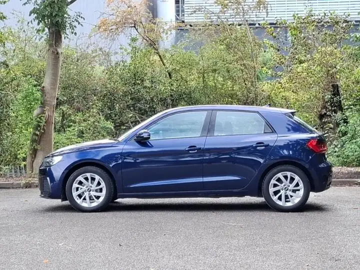 Audi A1 2024 photo 4