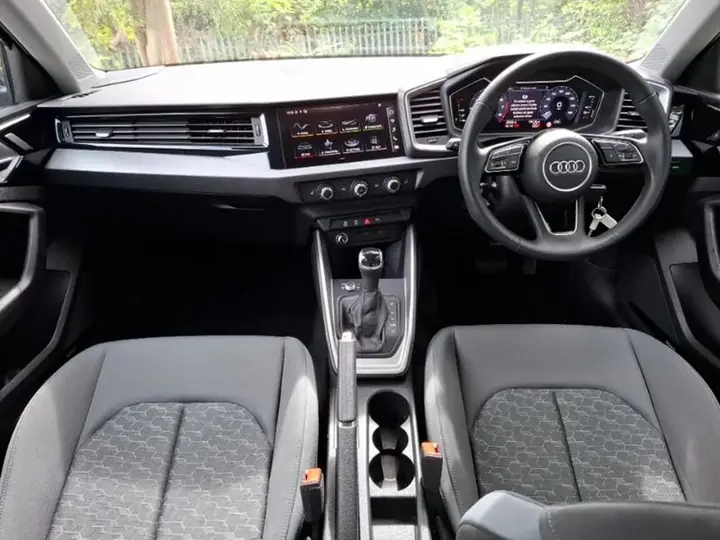 Audi A1 2024 photo 3