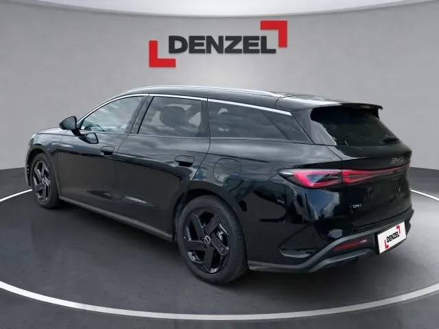 BYD Seal 6 photo 3