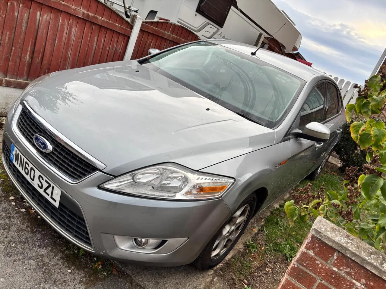 Ford Mondeo 2010 photo 2