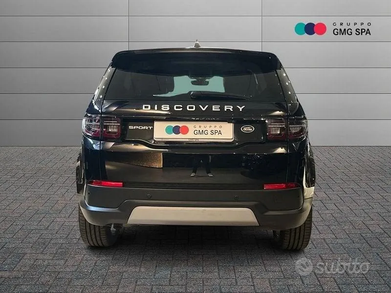 Land Rover Discovery Sport 2022 photo 4
