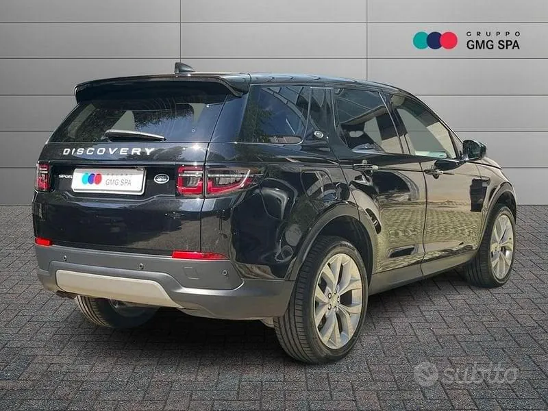 Land Rover Discovery Sport 2022 photo 3